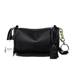 Sac à bandoulière de luxe en cuir pour femme, design de marque, sac à main pour femme, sac bandoulière pour femme - Product Image 2