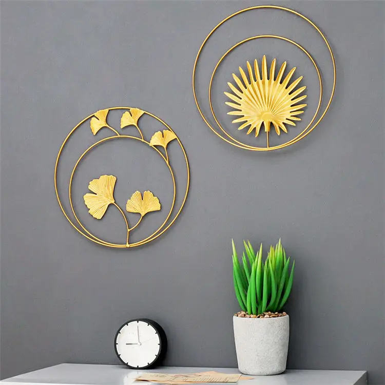 Modern Metal Circle Wall Decoration Wrought Iron Golden Display Art Wall Hanging Ornaments
