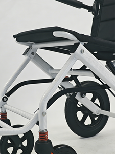 Fauteuil roulant pliable de voyage en acier carbone ultraléger |   Fauteuil roulant d'avion portable antichoc - Product Image 4