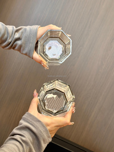Coffret cadeau de vin écologique Art Déco American Shaya avec verres en cristal, 2 pièces réutilisables - Product Image 3