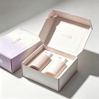 Boîte d'expédition personnalisée en carton ondulé avec fermeture à rabat pour cosmétiques, idéale pour les abonnements de soins de la peau et les emballages cadeaux