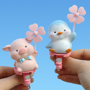 Décoration de moulin à vent cochon mignon pour guidon de vélo électrique, accessoire léger en résine rose girly pour cruiser - Product Image 4
