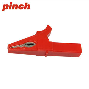 Pince crocodile 32A 55 mm isolée en plastique avec fiche banane 4 mm pour test de sécurité - Product Image 3