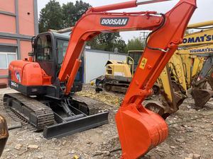 Nuove buone vendite di escavatore di seconda mano Doosan DH60W DX70 DX225/escavatori a ruote 80% nuovo escavatore usato