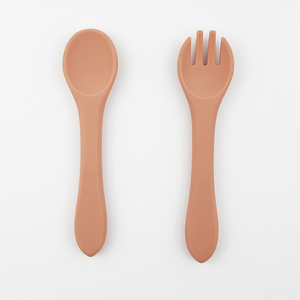 Juego de Cuchara y Tenedor de Silicona Flexible de Grado Alimenticio para Bebés, Libre de BPA, Cubiertos para Niños Pequeños, Utensilios para la Hora de Comer, Vajilla Infantil - Product Image 1