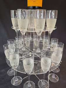Shinyageli — présentoir transparent à 3 niveaux de présentation de Champagne et de verres en acrylique, vente en gros - Product Image 4