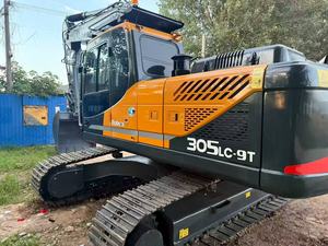 Excavadora usada de alta calidad Robex 305LC-9T equipada con motor Cummins, bomba de engranajes y motor Hyundai 305LC-9T usado. - Product Image 3