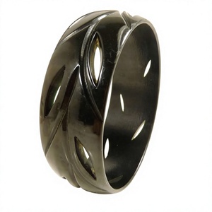 Brazalete de Aleación de Zinc con Diseño Calado, Chapado en Oro Negro, con Resina Tallada, Estilo Vintage, Unisex, a la Moda para Mujer - Product Image 5