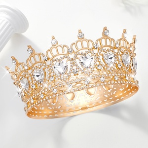 Grande Tiare <span class=keywords><strong>de</strong></span> Roi en Alliage Plaqué Or Rose Brillant avec Pierre Rouge en Forme <span class=keywords><strong>de</strong></span> Cœur et Sertissage à Griffes, Tendance, pour Anniversaire - Product Image 1