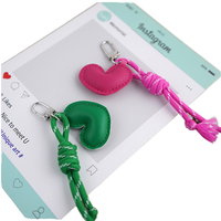 Porte-clés en cuir personnalisé en forme de cœur, écologique, avec cordon tressé, petit sac suspendu pour clés de voiture ou bijoux