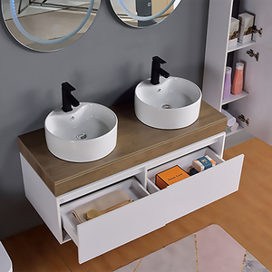 Ensemble <span class=keywords><strong>de</strong></span> meuble-lavabo <span class=keywords><strong>de</strong></span> <span class=keywords><strong>salle</strong></span> <span class=keywords><strong>de</strong></span> <span class=keywords><strong>bain</strong></span> rectangulaire moderne à fixation murale avec lavabo en céramique et <span class=keywords><strong>miroir</strong></span> LED - Product Image 3
