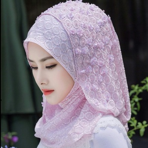 Voile islamique brodé floral 2025 - Foulard rectangulaire en dentelle et mousseline, fait main par des artisans - Product Image 3