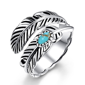 Anello di fidanzamento classico regolabile con piuma e diamante coltivato in laboratorio per donna, stile distressed, gioielli di moda in ottone - Product Image 1