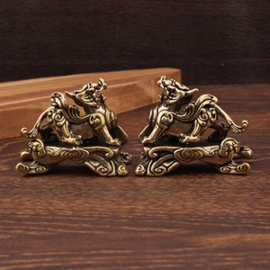Statues en laiton de créatures mythiques Pixiu, 2 pièces, décoration Feng Shui pour la maison, décoration de salon, cadeau du Nouvel An chinois - Product Image 2
