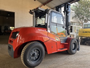 Chariot élévateur diesel contrepoids d'occasion 1000 kg avec poste de conduite, mât à deux étages et moteur Cummins pour manutention intérieure - Product Image 2