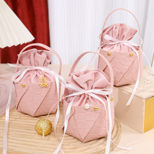 European Style Light Luxury Grid Pattern Rhomboid Leather <b>Bucket</b> Wedding Candy Gift Bag with Velvet Lining - Product Image 4