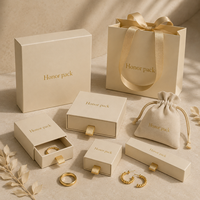 Boîte à bijoux à fermeture magnétique, emballage cadeau en papier de luxe avec logo personnalisé, insert souple, boîte cadeau en papier rigide imprimée sur mesure
