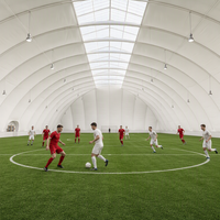 Membrane architecturale tendue pour dôme sportif, matériau de toiture en tissu enduit de PVC pour arène de football à grande portée