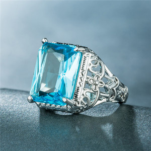 Anello Elegante da Donna con Incisioni Traforate, Accento Blu Scintillante, Gioiello Regolabile in Lega, Stile Moderno - Product Image 3