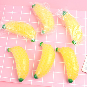 Juguete Antiestrés de Plátano con Cuentas Transparentes, Juguete Sensorial para Niños con Forma de Fruta, Bola Blanda para Aliviar la Ansiedad - Product Image 4