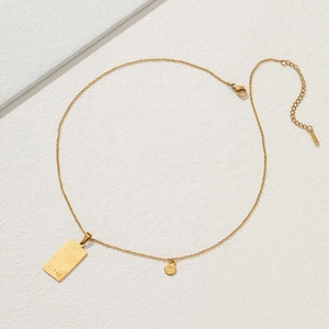 Collana personalizzata con ciondolo zodiacale in acciaio inossidabile con catena a 12 ciondoli a doppia faccia da donna di moda personalizzata - Product Image 5