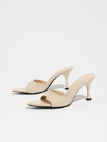 Minimalistische Damen-Sandalen mit Einzelriemen, spitz zulaufend, glänzend, zum Hineinschlüpfen, Y2K-Street-Club-Abend-Elegante-Kleidersandalen