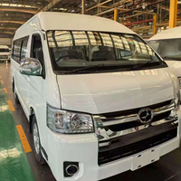 Minibus Hiace de haute qualité, neuf, Euro 5, diesel, manuel, 17 places, excellent état et excellent rapport qualité-prix