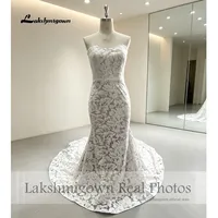 Gaun Pengantin Mewah Model Mermaid Berbahan Lace dengan Kerah Sweetheart dan Ekor Pendek