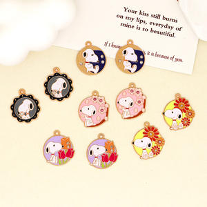 Материалы для рукоделия: подвеска-брелок из цинкового сплава с эффектом капель масла, в виде мультяшной белой собаки, для изготовления украшений своими руками - Product Image 4