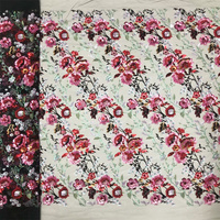 Tissu en maille multicolore écologique brodé de dentelle florale avec des embellissements de perles et de paillettes