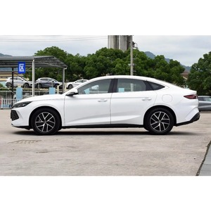 BYD Qin L DM-i 2024, Auto Usado, Volante a la Izquierda, Cámara Trasera, Asientos de Cuero, Autonomía de 120 KM, Vehículo de Nueva Energía en Oferta - Product Image 4