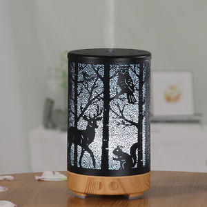 Diffuseur d'arômes au design animalier forestier, humidificateur ultrasonique 0,5 L, base en bois, purificateur d'air de bureau - Product Image 3