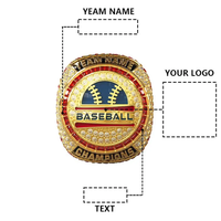 Personnalisez une bague de championnat de baseball plaquée or tendance pour mettre en valeur votre goût et votre style extraordinaires.