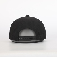 Casquette de baseball OEM de haute qualité Gorras 5 panneaux en polyester découpé au laser avec trou et broderie de logo pour le sport vente en gros de casquette de baseball personnalisée et étanche