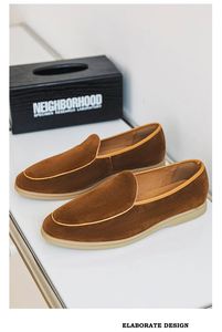 Chaussures Oxford en cuir de vachette pour hommes. Chaussures décontractées de mode pour affaires. - Product Image 5