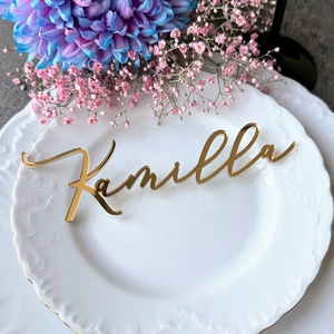 Cartes <span class=keywords><strong>de</strong></span> Place en Acrylique Doré Personnalisées avec Noms Gravés au Laser – Idéales pour Mariages et Réceptions - Product Image 6