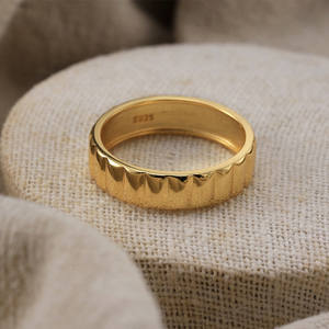 NMR07 RINNTIN Minimalista 925 Plata Chunky Ribbed Twisted 18K Chapado en oro Bold Signet Band <span class=keywords><strong>Promise</strong></span> Anillos de declaración para hombres - Product Image 4