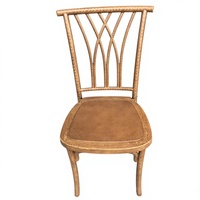 Chaise de banquet et de salle à manger d'extérieur en résine PP, design français, dossier plein, pieds coniques, empilable, étanche, pour usage commercial et hôtelier