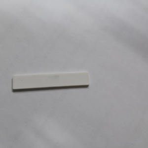 Etiqueta de ropa RFID resistente al calor UHF, etiqueta de ropa de silicona lavable Alien <span class=keywords><strong>H3</strong></span> para frecuencia de 860-960MHz - Product Image 2