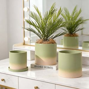 Pot de fleurs en céramique vert olive dégradé avec trou de drainage et système d'arrosage automatique, design moderne et écologique pour une utilisation en intérieur/extérieur - Product Image 2