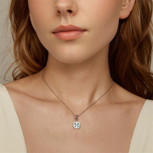 Migliore qualità Design di nicchia singolo oggetto S925 argento Sterling elegante misteriosa collana con pendente verde chiaro - Product Image 6