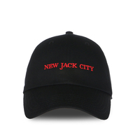 Custom 5-panel zwarte gestructureerde pet met handgestikte borduursels, laser-gesneden perforaties, sneldrogend, baseball pet voor vaders, sport petten
