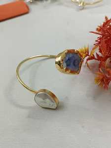 Bracelet ajustable anti-ternissement pour femme, minimaliste, en pierre naturelle, laiton plaqué or, bijou tendance pour soirée - Product Image 2