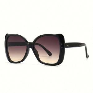 Gafas de Sol Cuadradas Extra Grandes Retro de Moda Personalizadas 2022, Gafas de Sol con Protección UV400, Gafas de Sol de Ojo de Gato para Mujer - Product Image 3