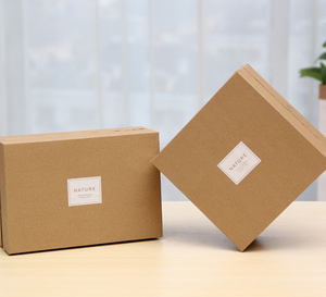 Bán Buôn Nhà Máy Tùy Chỉnh Hộp Giấy Tái Chế Gấp Hộp Quà Tặng Vận Chuyển Vải Gửi Thư Hộp - Product Image 1