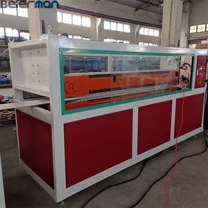 Protection de l'environnement Matériaux de construction <span class=keywords><strong>PVC</strong></span> PLUIE GOUTTER/TRUNKING MAKING LINE Wpc Profile Extrudeuse Making Machine - Product Image 4