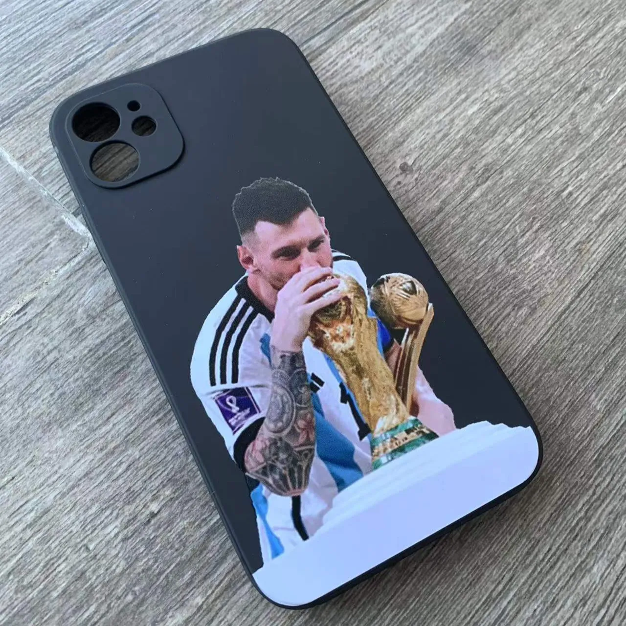 Football Star M-Messis Messi kisses the World Cup Phone Case For iPhone 11 12 Mini 13 14 Pro Max XR X Liquid Silicone Cover Case