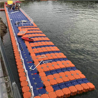 Quai flottant modulaire polyvalent pour les maisons au bord de l'eau Bateau à moteur Parking Durable HDPE Caoutchouc Plastique Acier Marine Fender Pontoon