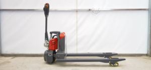 รถยกพาเลทไฟฟ้า 1.5 ตัน / รถยกพาเลทพลังงานลิเธียมสำหรับคลังสินค้า - Product Image 5