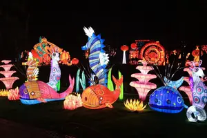 Espectáculo de luces, decoración nocturna, linterna de medusas para Ocean World, ballena, animales marinos, parque de atracciones, linternas decorativas